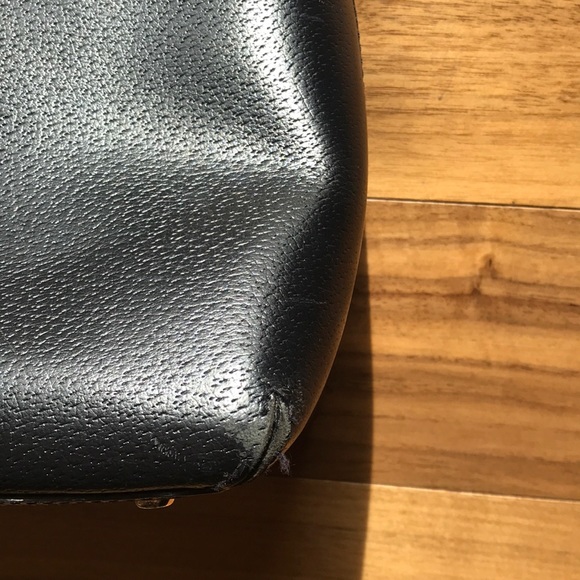 Handbag - Picture 2 of 4